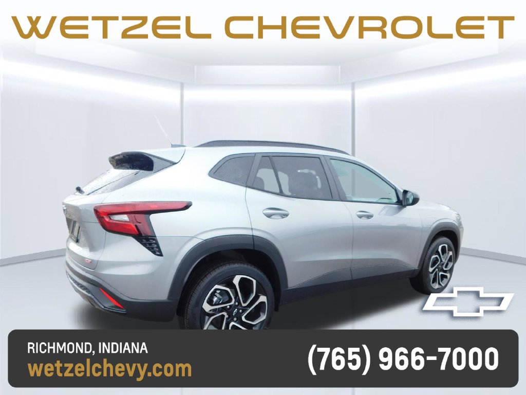 New 2026 Chevrolet Trax RS w/ Driver Confidence Package FWD image 3