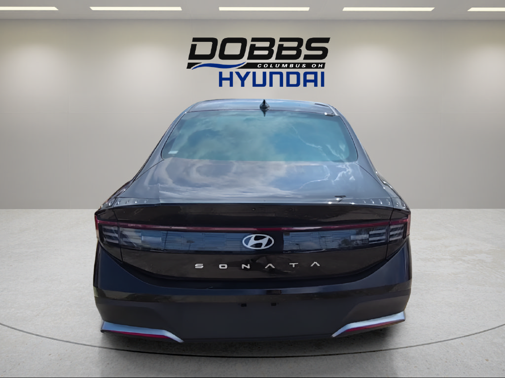 Used 2026 Hyundai Sonata SE FWD image 4