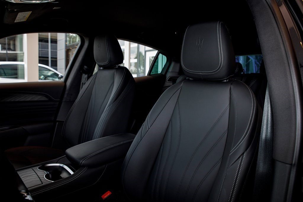 New 2025 Maserati Grecale GT image 22
