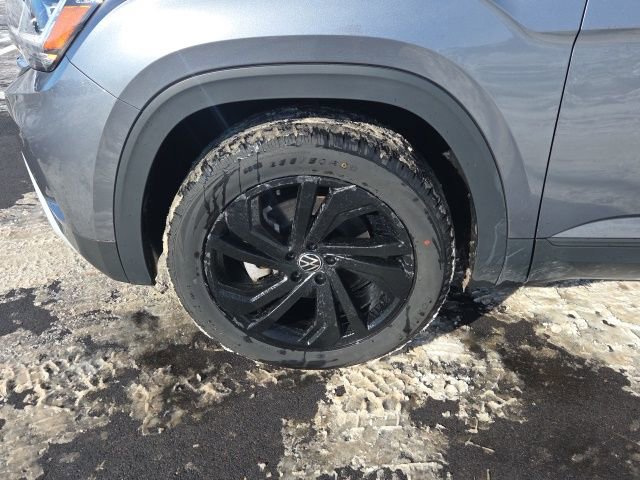 Used 2022 Volkswagen Atlas SE image 17