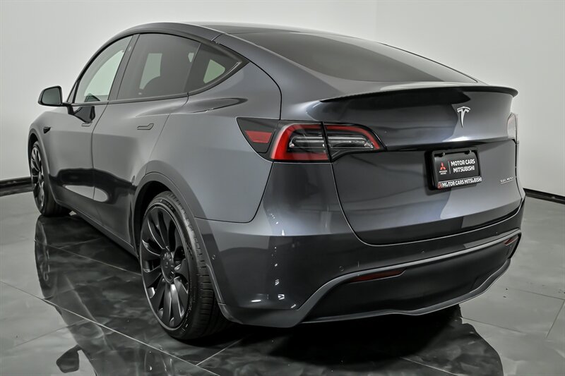 Used 2022 Tesla Model Y Performance AWD/4WD image 7