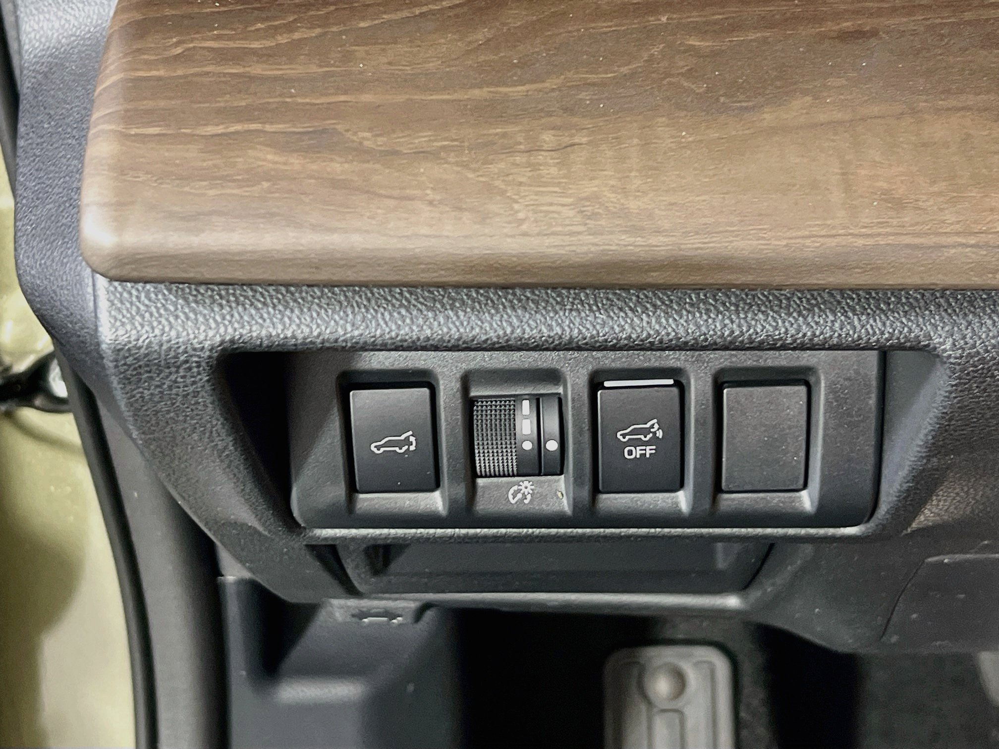 Used 2023 Subaru Outback Touring AWD/4WD image 10