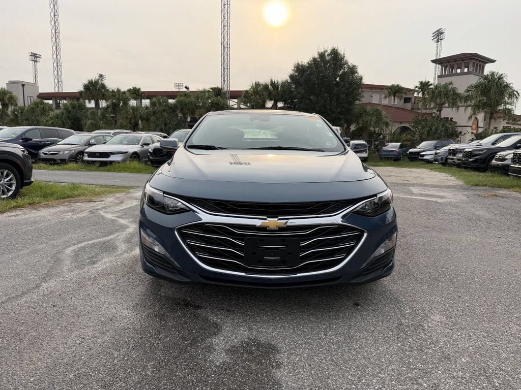 Used 2024 Chevrolet Malibu LT FWD image 3