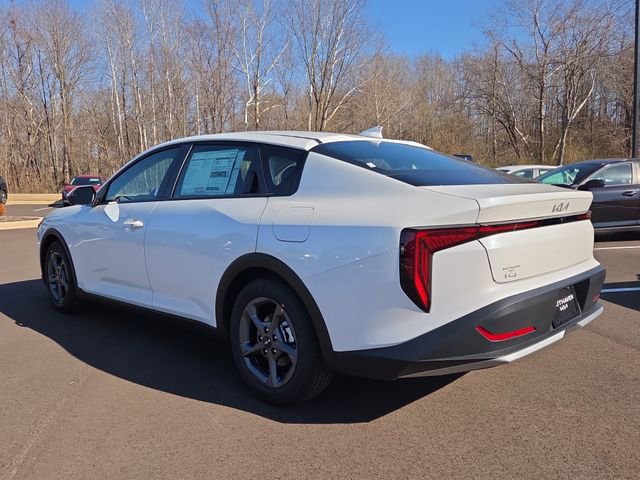 New 2026 Kia K4 LXS image 3