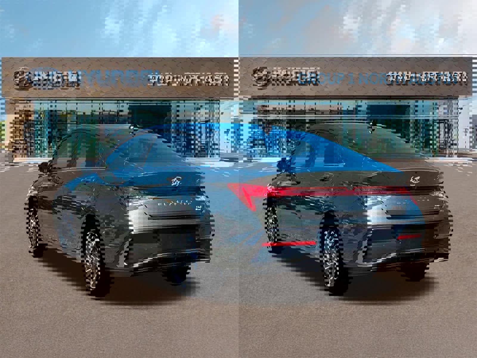 New 2025 Hyundai Elantra Limited image 5