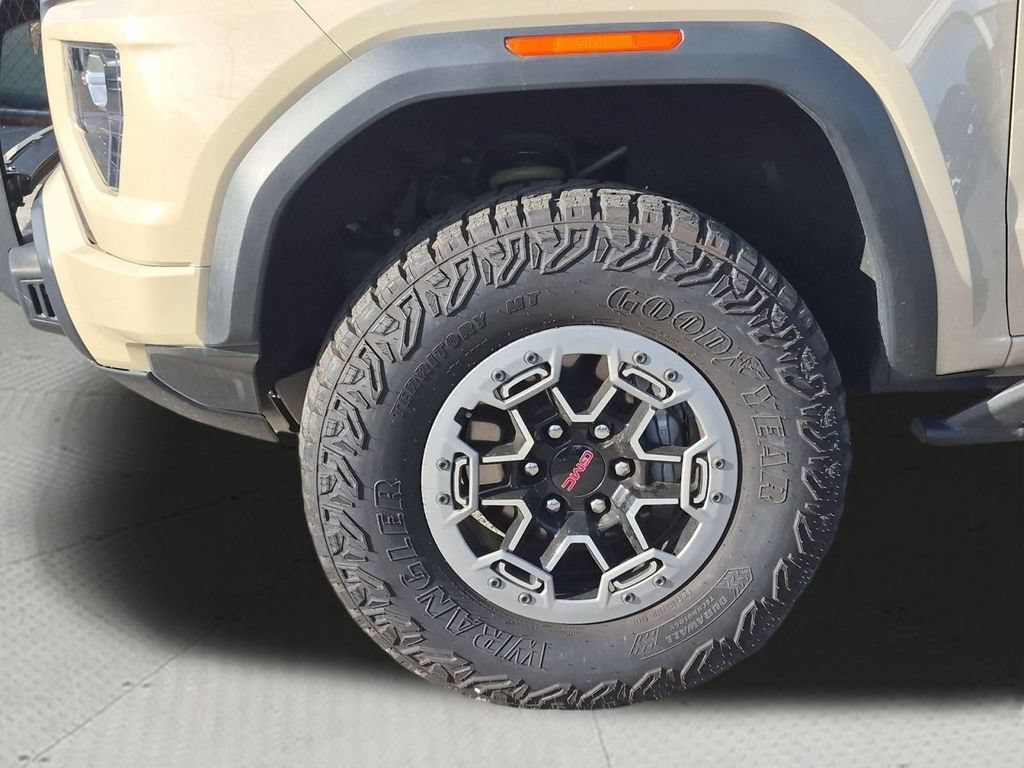 Used 2023 GMC Canyon AT4X w/ Edition 1 AWD/4WD image 34