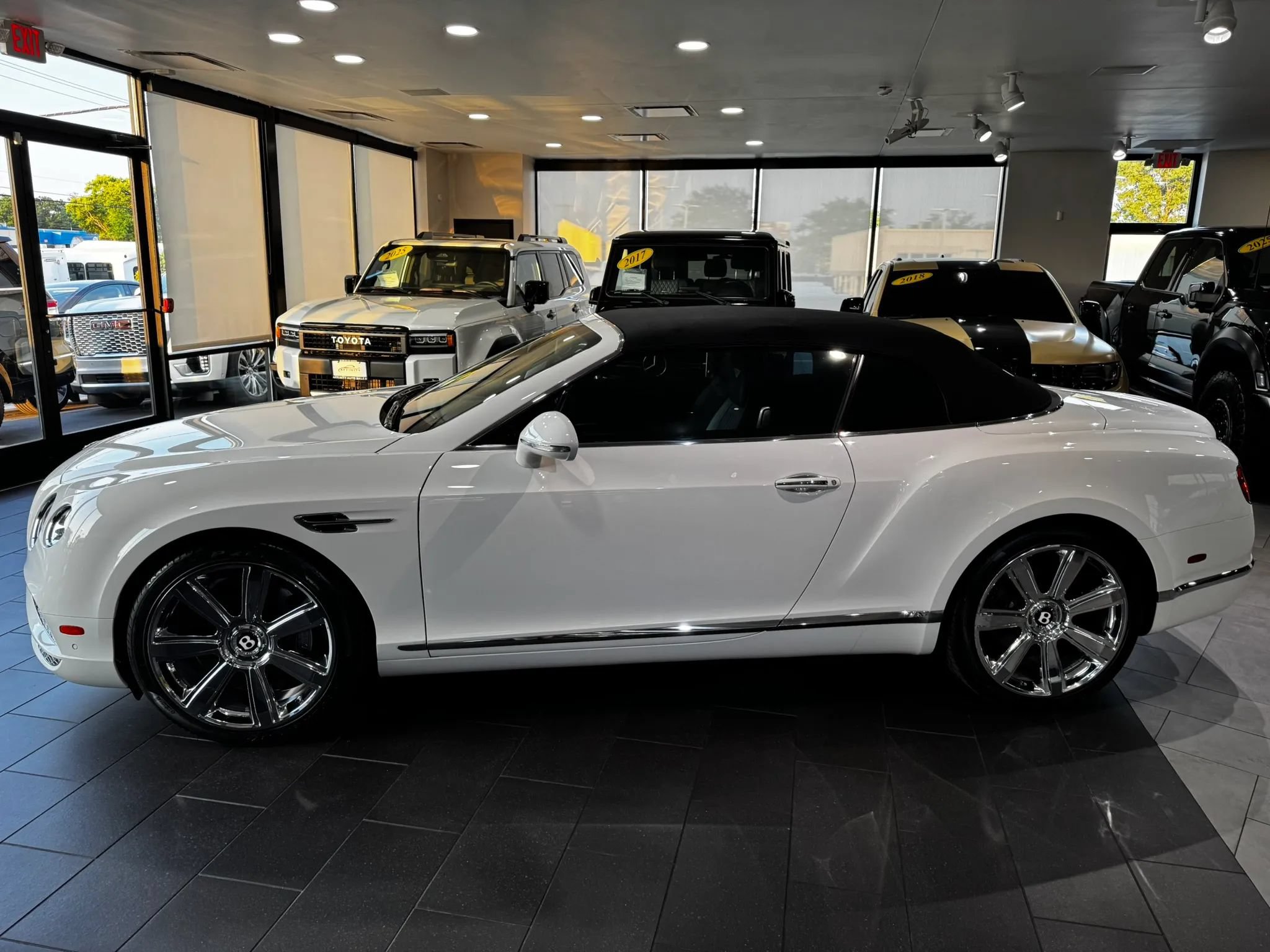 Used 2017 Bentley Continental GT AWD/4WD image 43