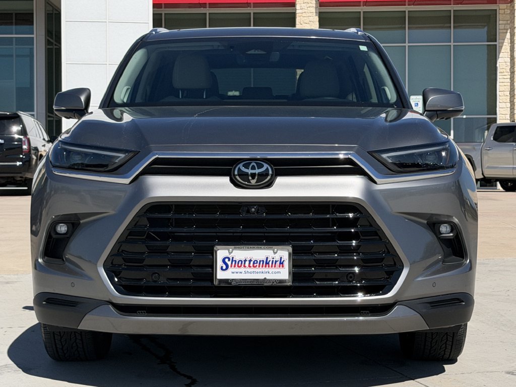 Used 2025 Toyota Grand Highlander AWD Hybrid image 7