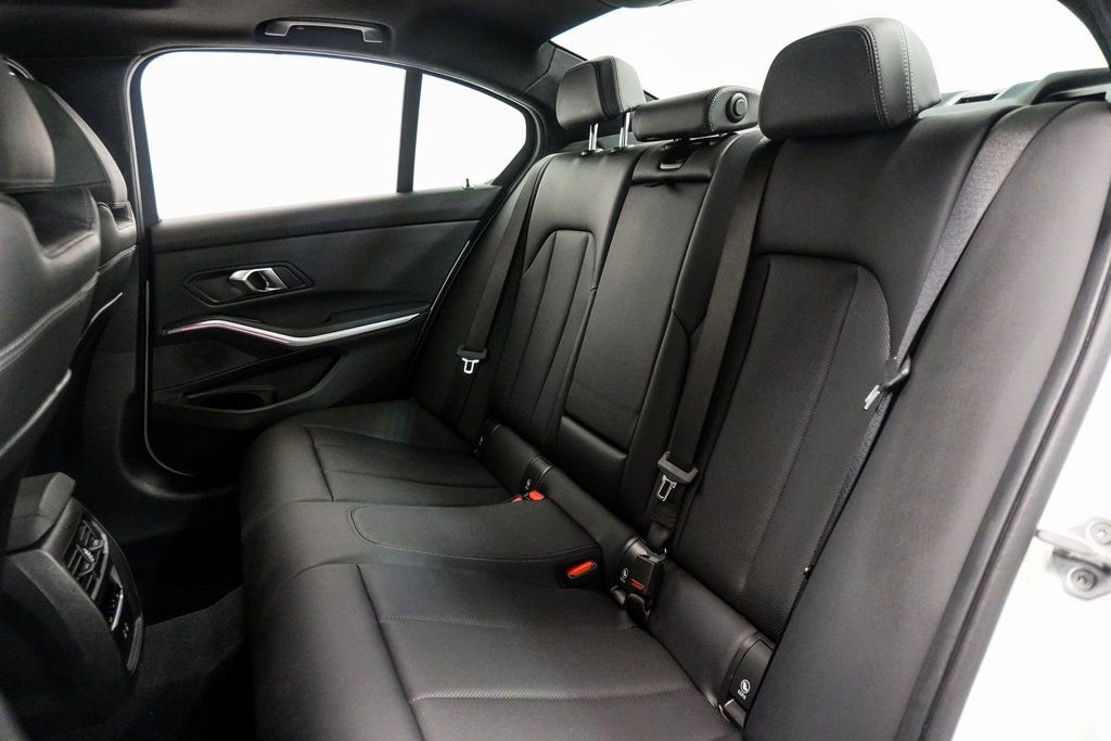 Used 2024 BMW 330i xDrive Sedan AWD/4WD image 20