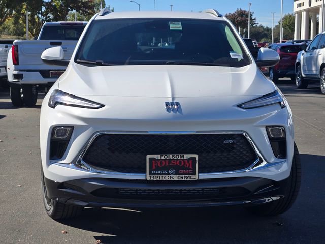 Used 2026 Buick Encore GX Sport Touring w/ Comfort Package image 2