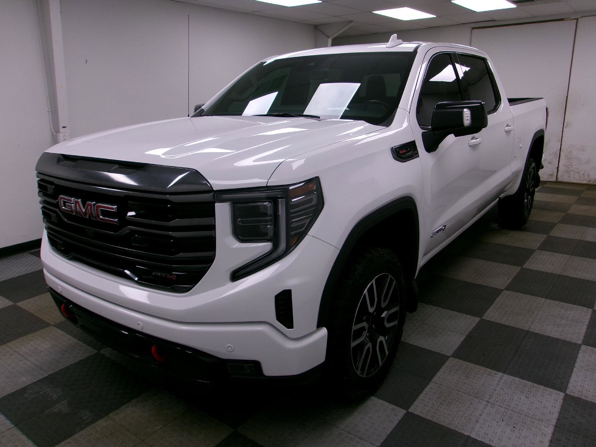 Certified 2023 GMC Sierra 1500 AT4 w/ Technology Package image 1