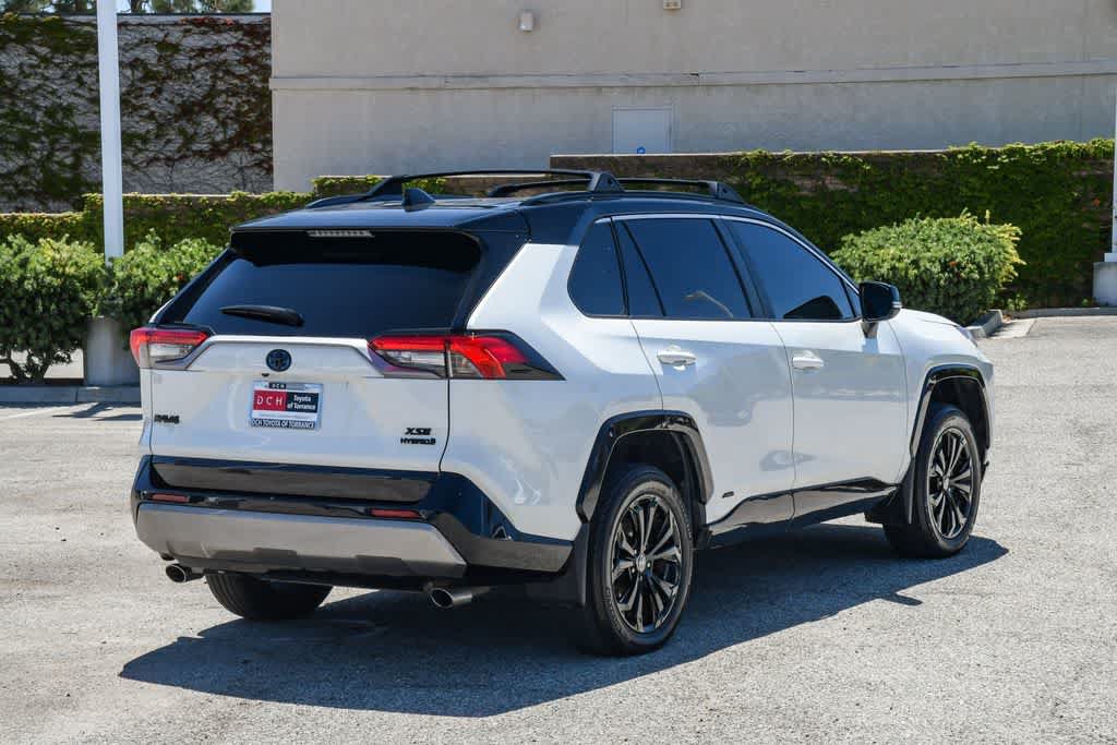 Used 2022 Toyota RAV4 XSE AWD/4WD image 9