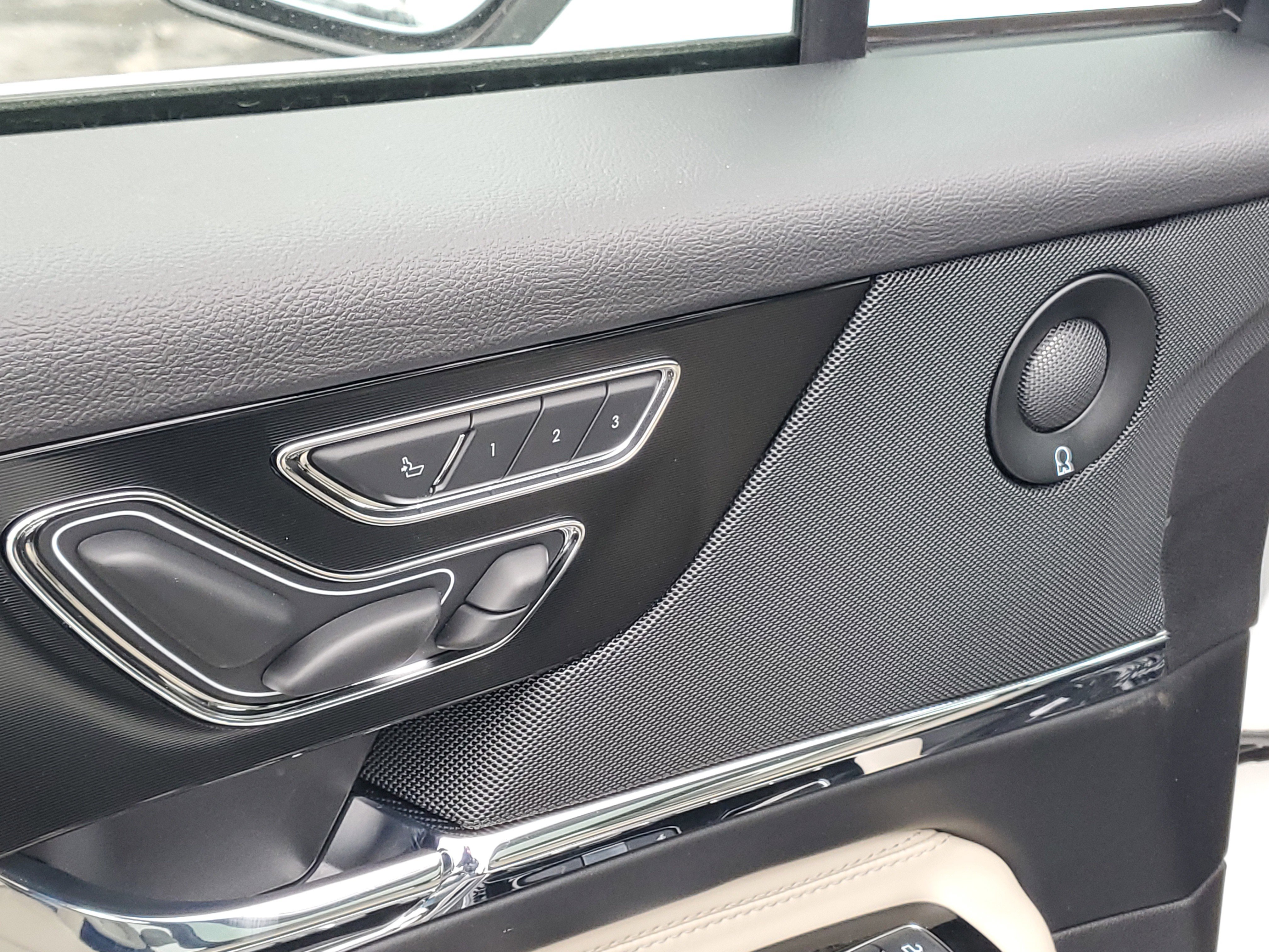 New 2026 Lincoln Corsair Grand Touring image 9