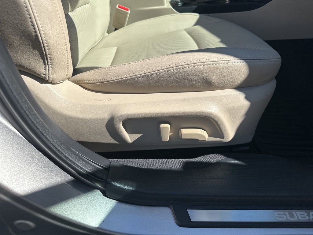Used 2017 Subaru Outback 2.5i Limited image 30
