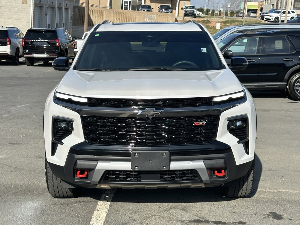 Used 2025 Chevrolet Traverse Z71 w/ Driver Confidence Package image 11