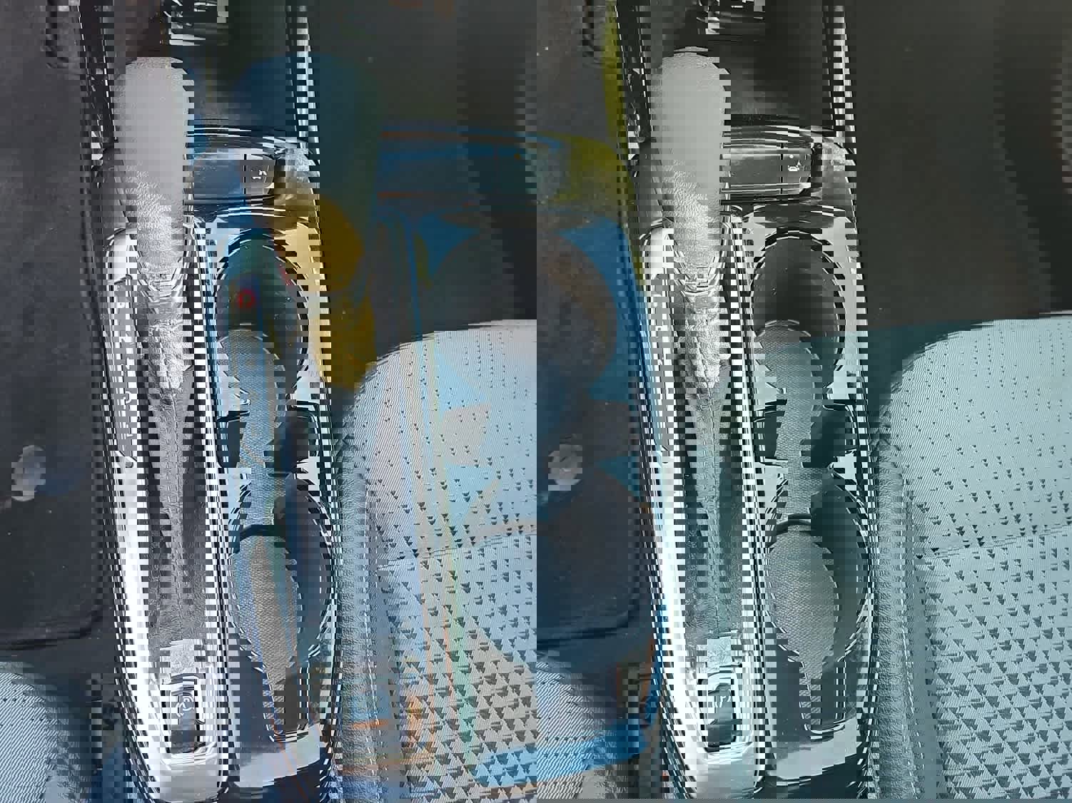 Used 2025 Chevrolet Trax LT w/ Driver Confidence Package image 14