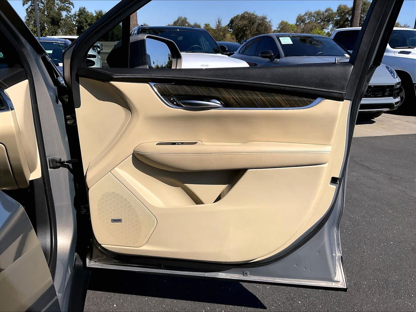 Used 2019 Cadillac XT5 FWD image 27