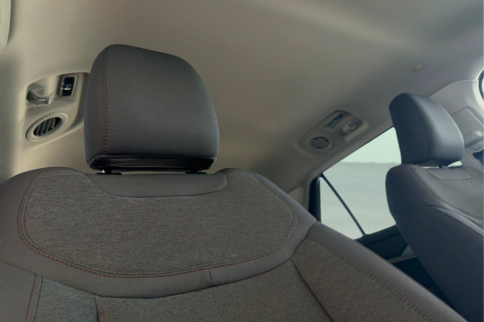 New 2026 Ford Explorer Active RWD image 20