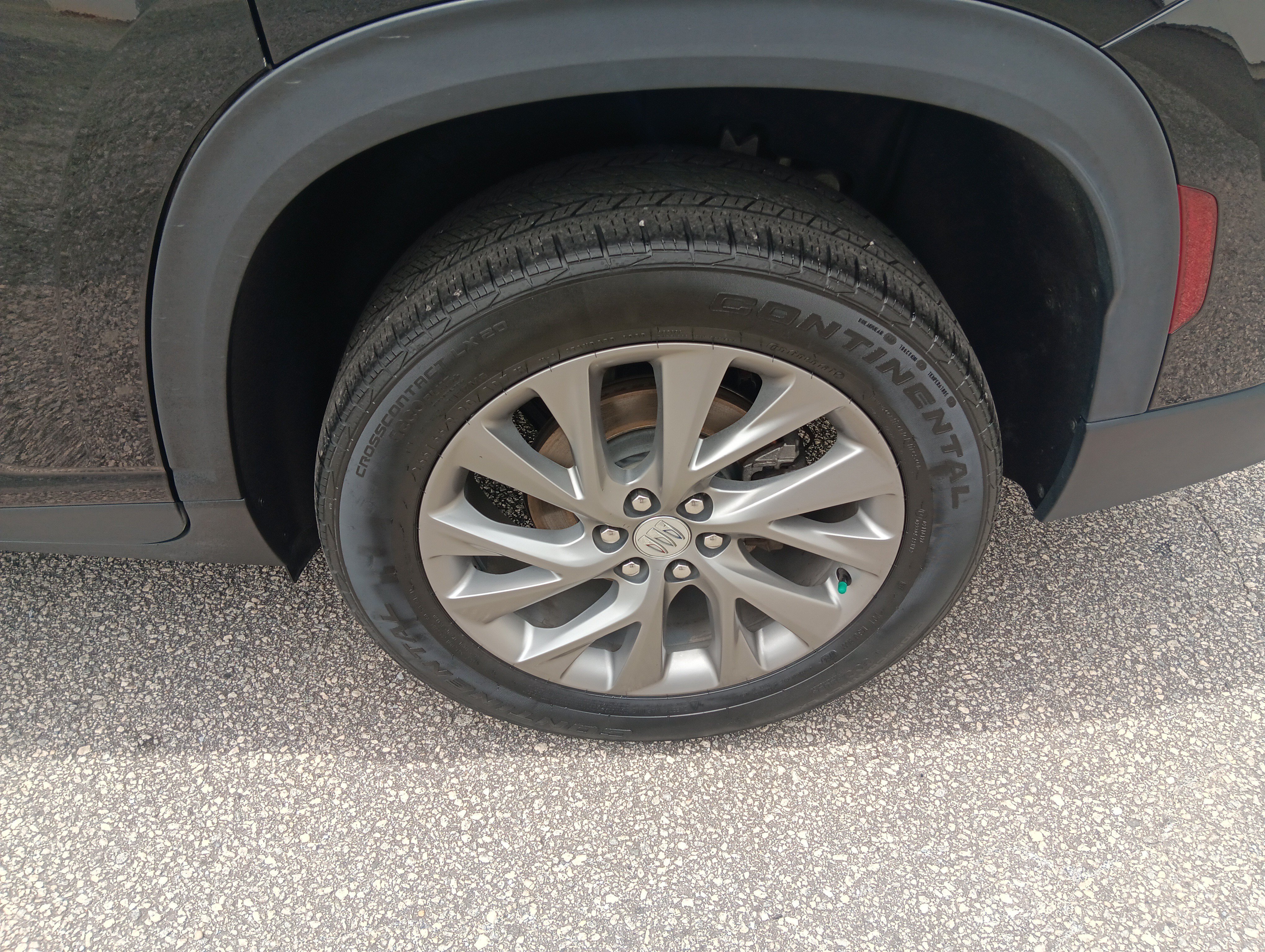 Used 2025 Buick Enclave Preferred AWD/4WD image 4