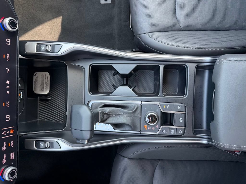 New 2026 Kia Sorento S AWD/4WD image 24
