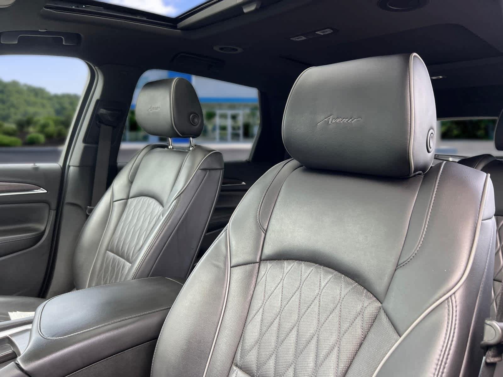 Certified 2022 Buick Enclave Avenir w/ Trailering Package, 5000 lbs. AWD/4WD image 12