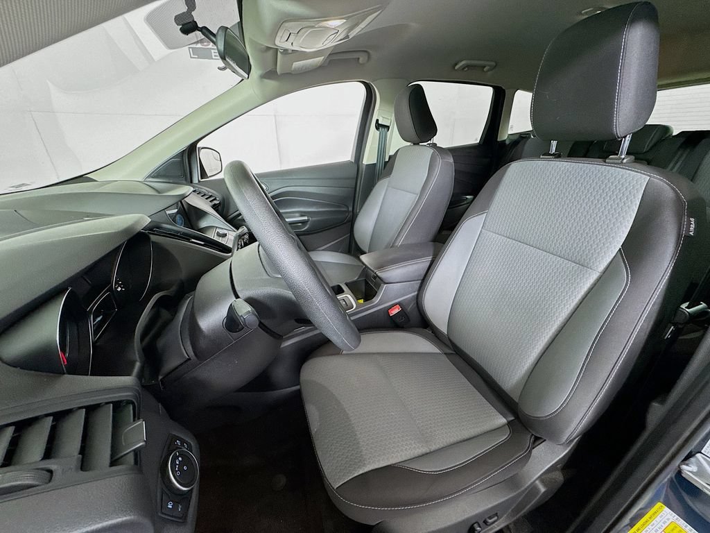 Used 2019 Ford Escape SE FWD image 19