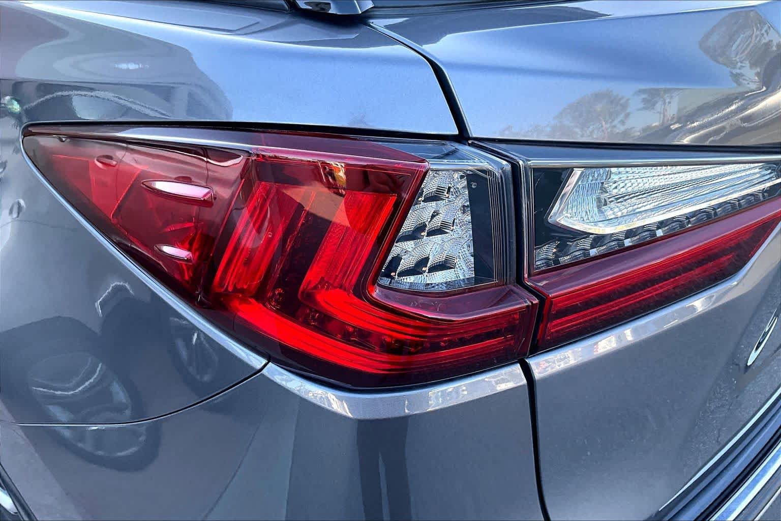 Used 2018 Lexus RX 350L Luxury w/ Accessory Package FWD image 27