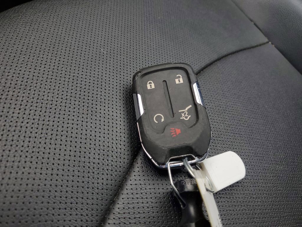 Used 2023 GMC Terrain SLT image 28