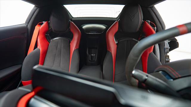 Used 2022 Chevrolet Corvette 3LT w/ Z51 Performance Package image 31