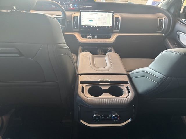 New 2026 Ford Expedition Active image 9