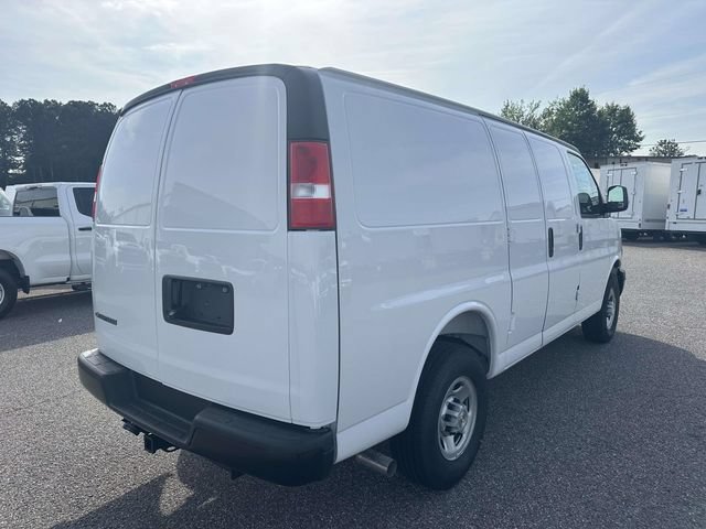 New 2026 Chevrolet Express 2500 w/ Driver Convenience Package RWD image 9
