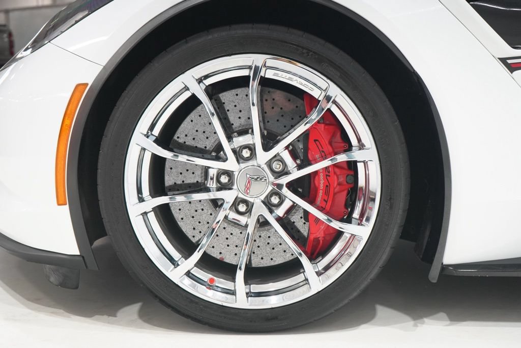 Used 2018 Chevrolet Corvette Grand Sport RWD image 21