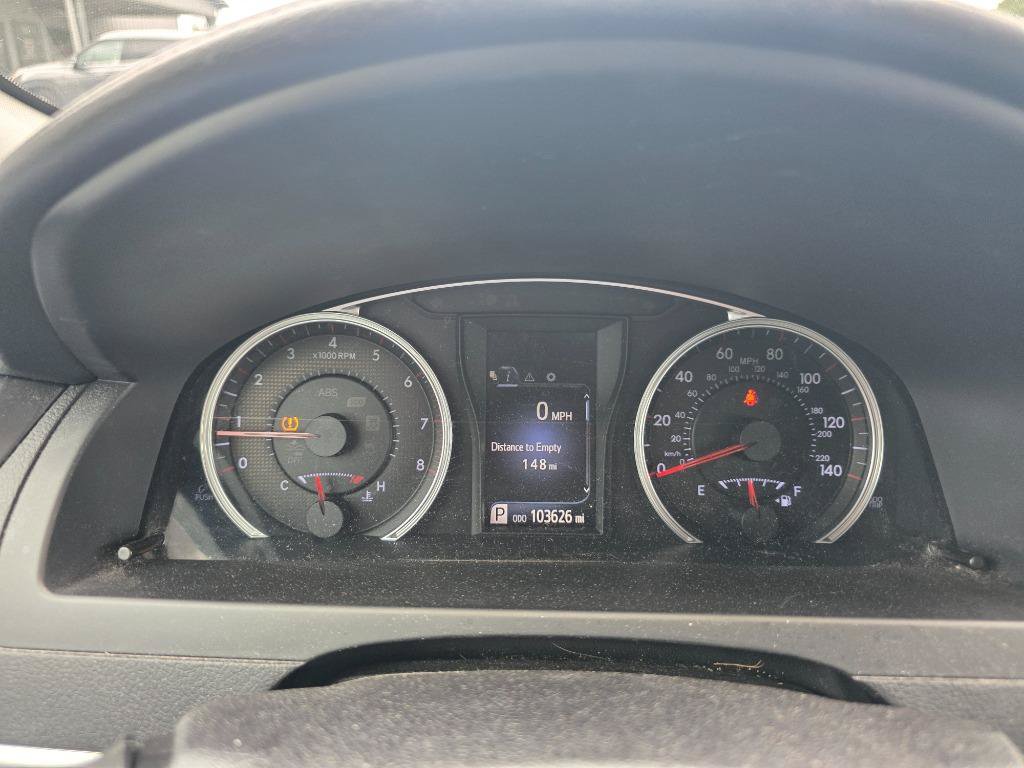 Used 2015 Toyota Camry SE FWD image 14