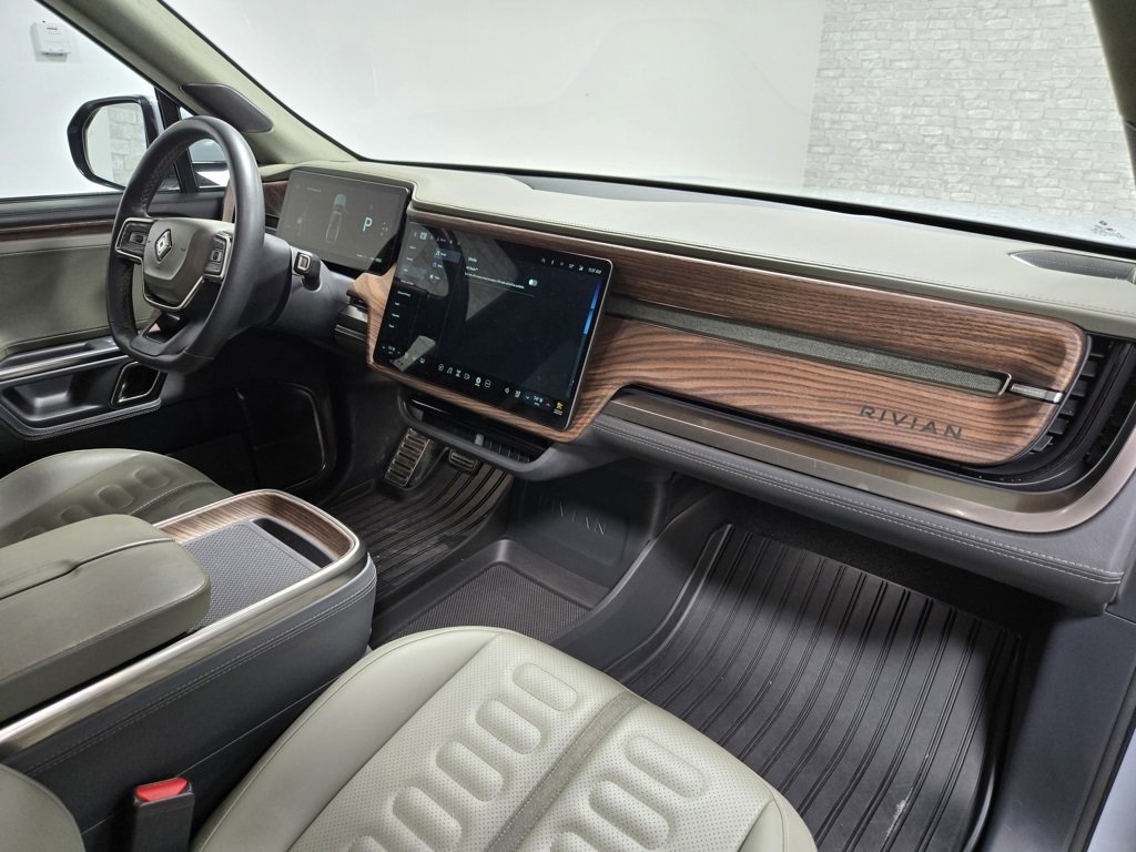 Used 2022 Rivian R1T Adventure image 52