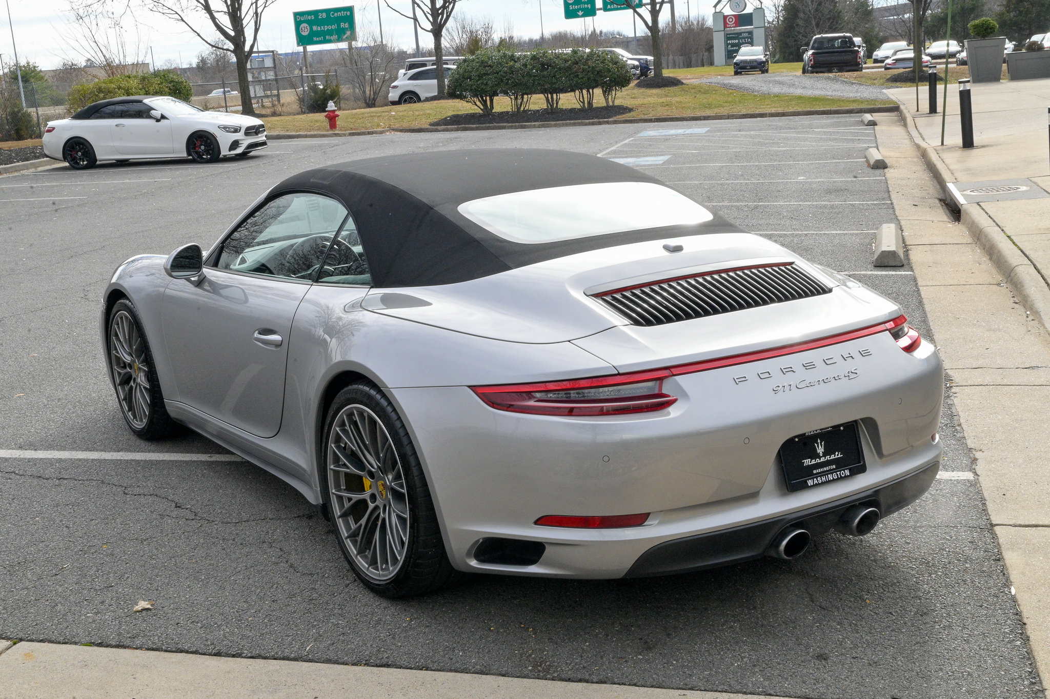Used 2017 Porsche 911 Carrera 4S image 7