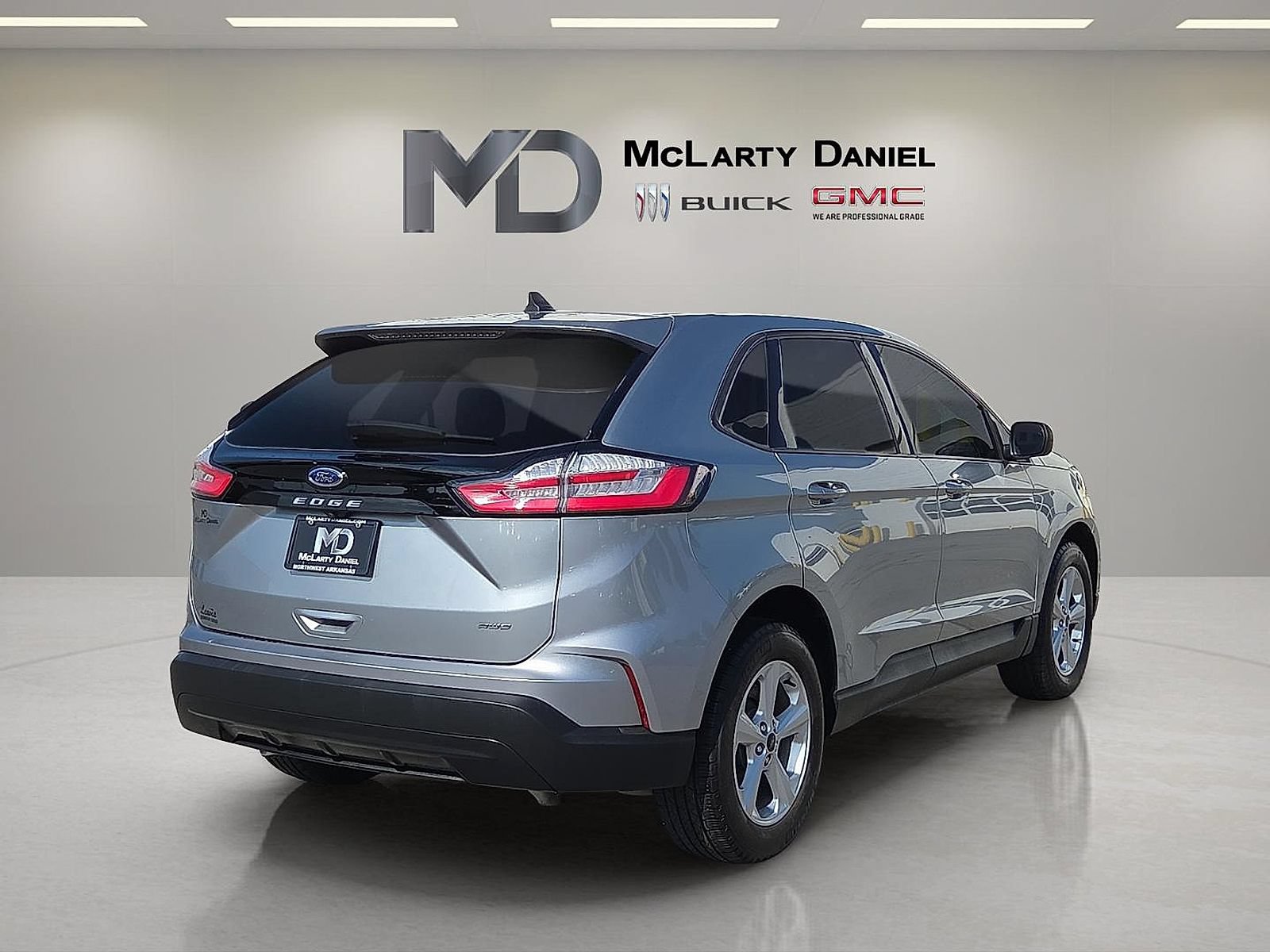 Used 2024 Ford Edge SE AWD/4WD image 14