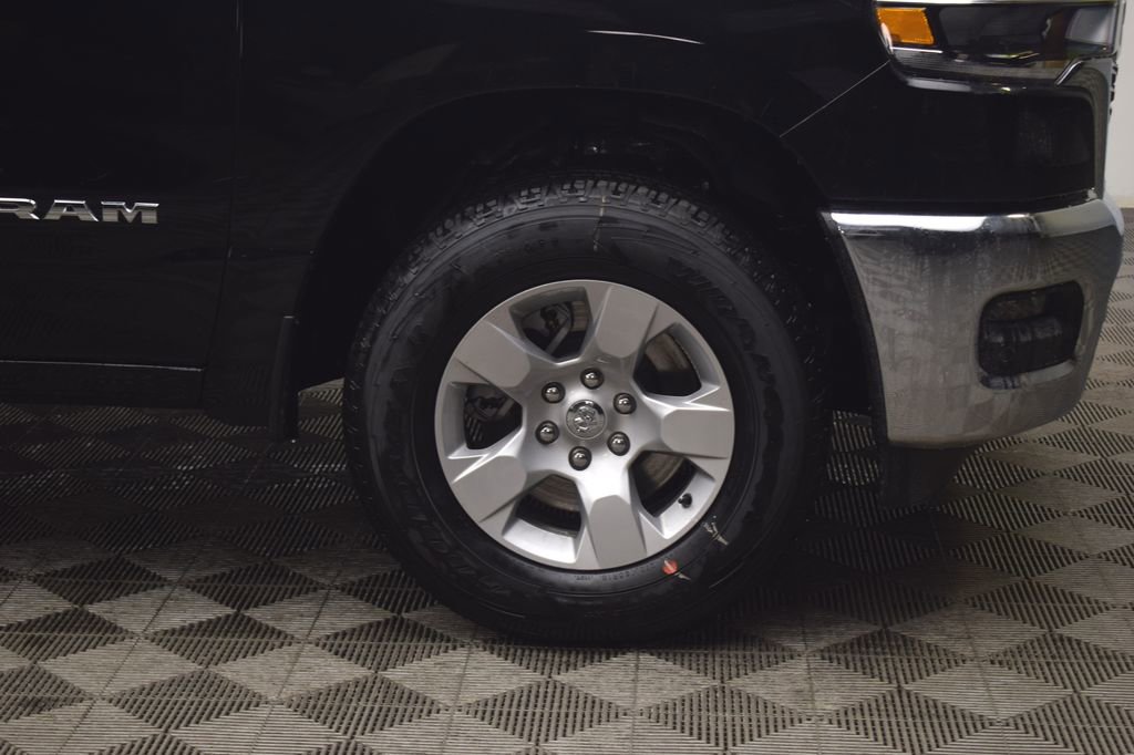 New 2026 RAM 1500 4x4 Crew Cab image 6