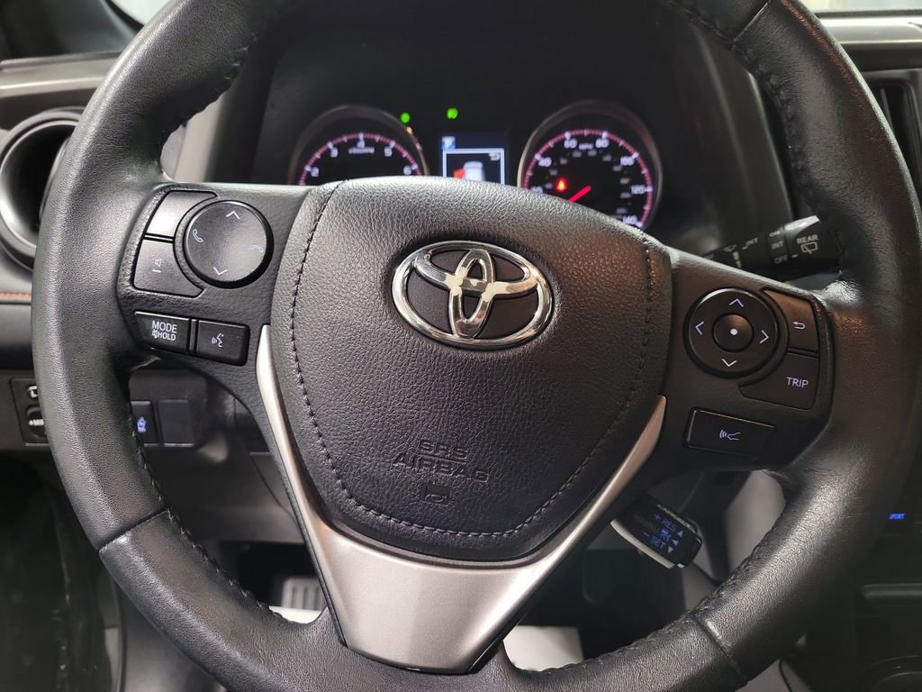 Used 2018 Toyota RAV4 SE w/ Power Extra Value Package image 18