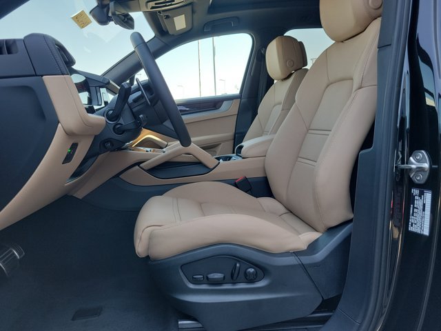New 2026 Porsche Cayenne S AWD/4WD image 23