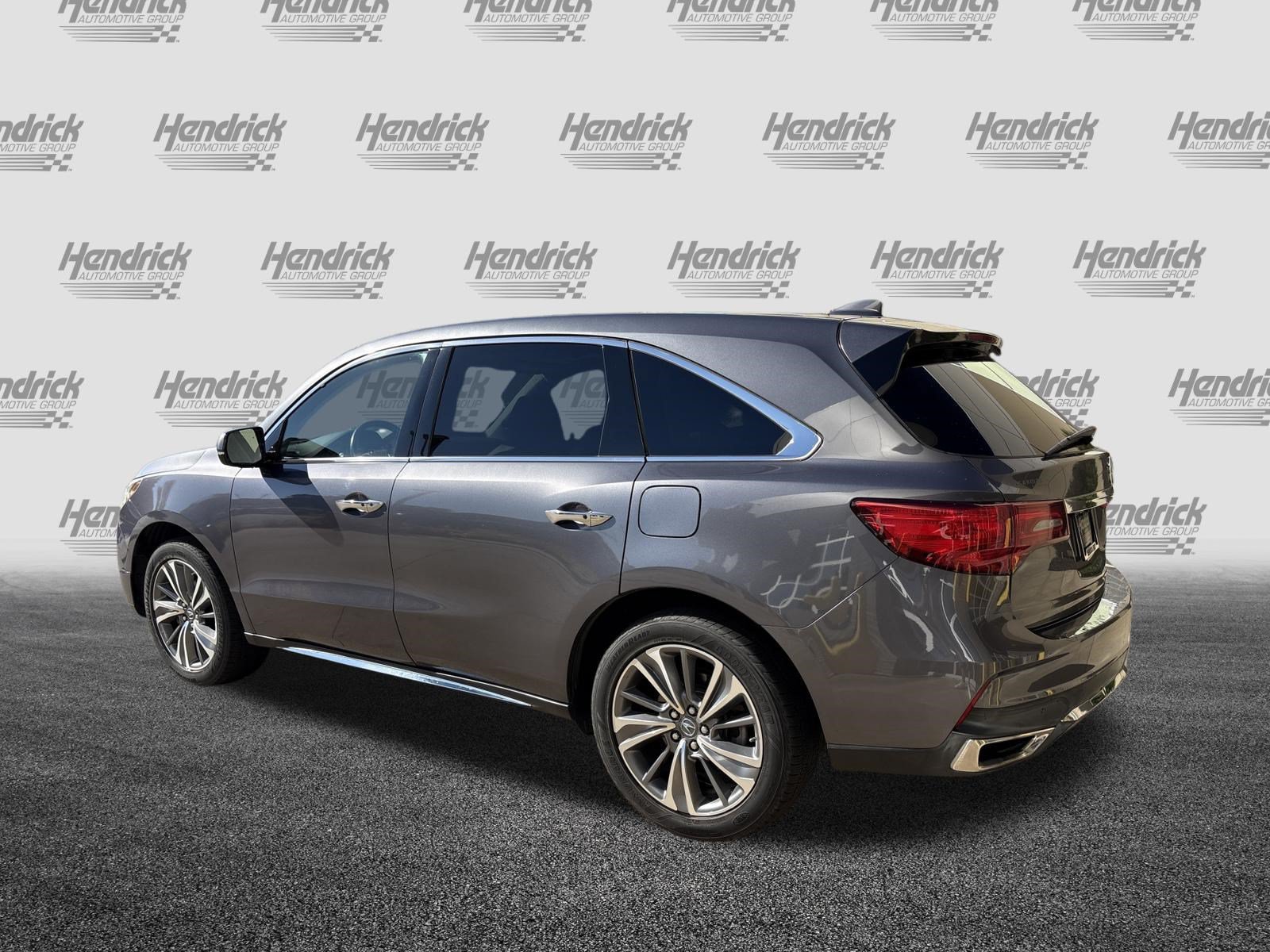 Used 2017 Acura MDX w/ Technology Package AWD/4WD image 8