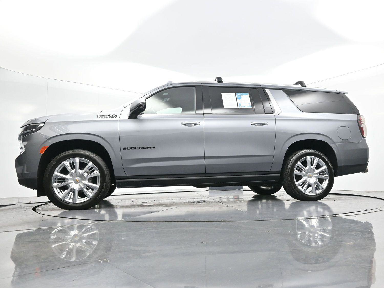 Used 2022 Chevrolet Suburban High Country image 55