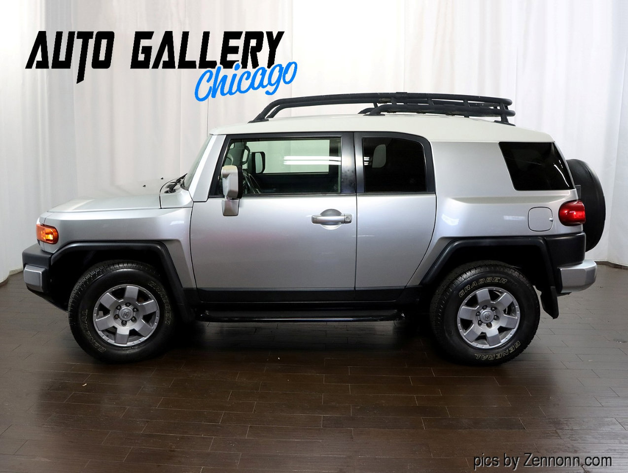 Used 2008 Toyota FJ Cruiser 4WD image 10