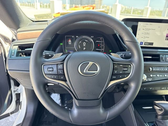 Certified 2025 Lexus ES 300h w/ Premium Package FWD image 14