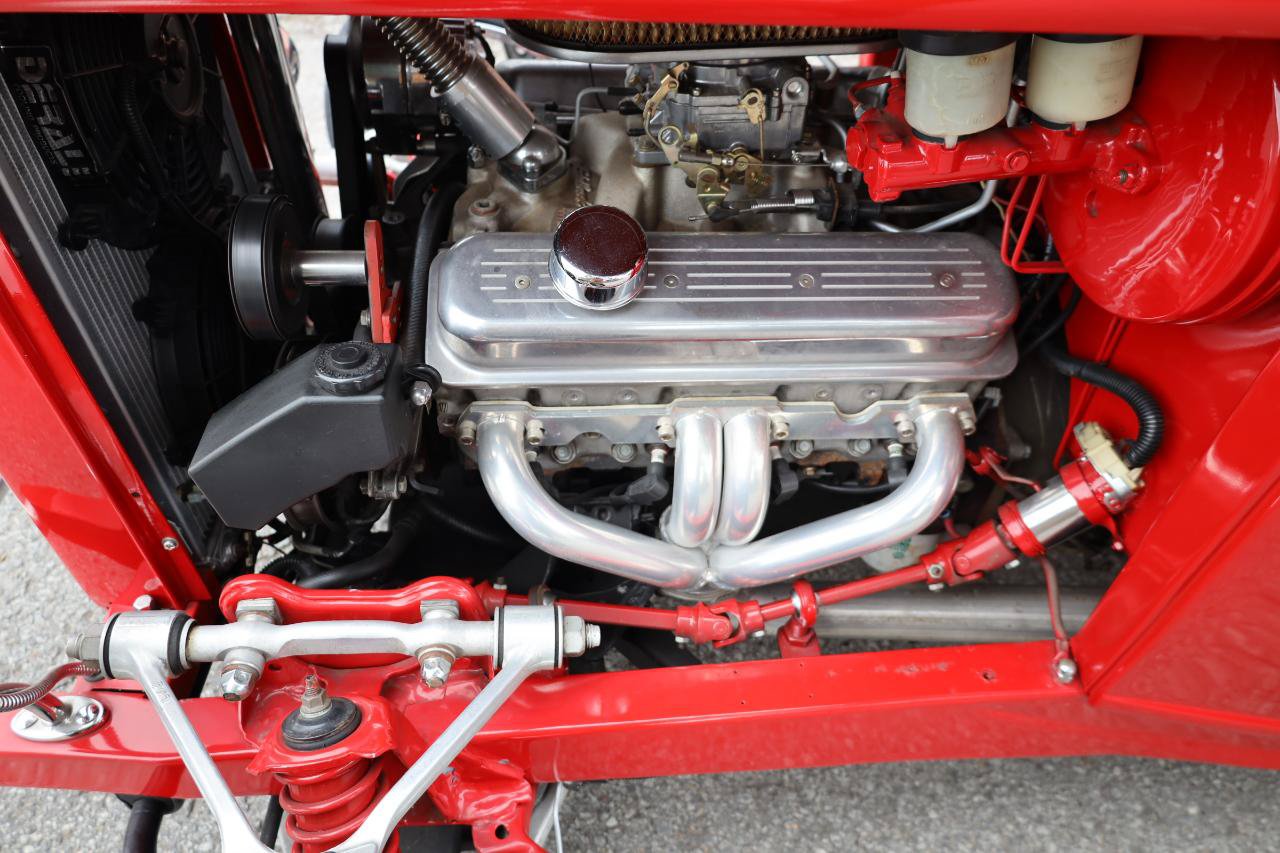 Used 1990 Chevrolet Corvette Coupe RWD image 8