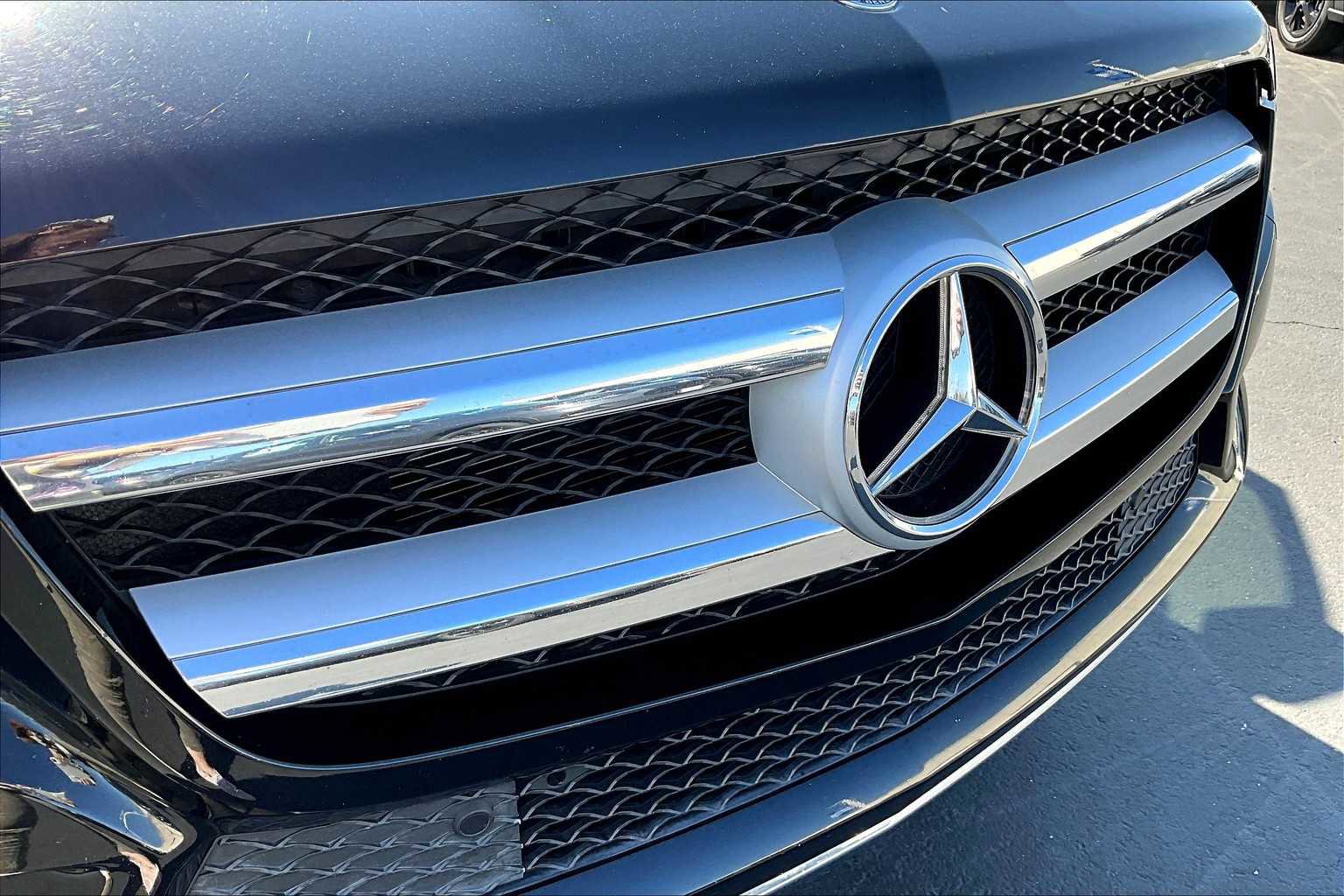 Used 2016 Mercedes-Benz GL 450 4MATIC image 29