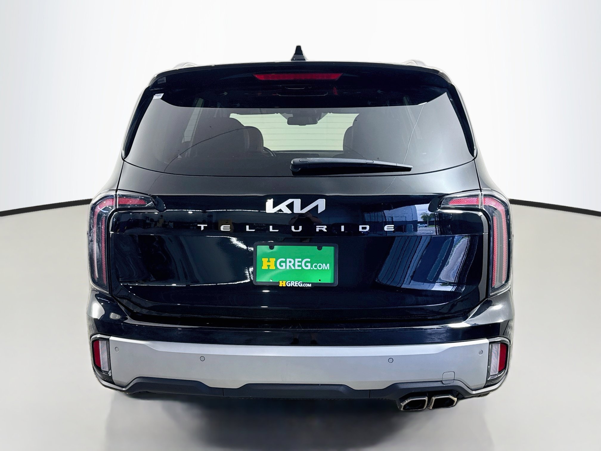 Used 2024 Kia Telluride EX w/ EX Captain's Chair Package FWD image 8