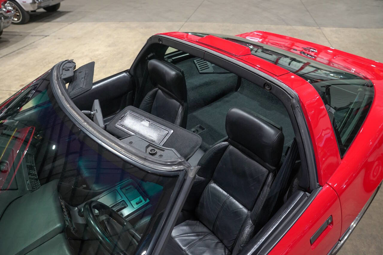 Used 1990 Chevrolet Corvette Coupe RWD image 21