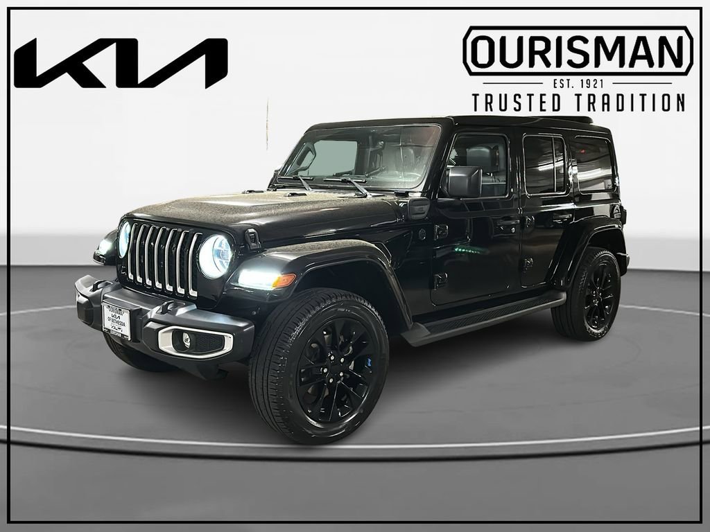 Used 2023 Jeep Wrangler Unlimited Sahara w/ Cold Weather Group AWD/4WD image 2