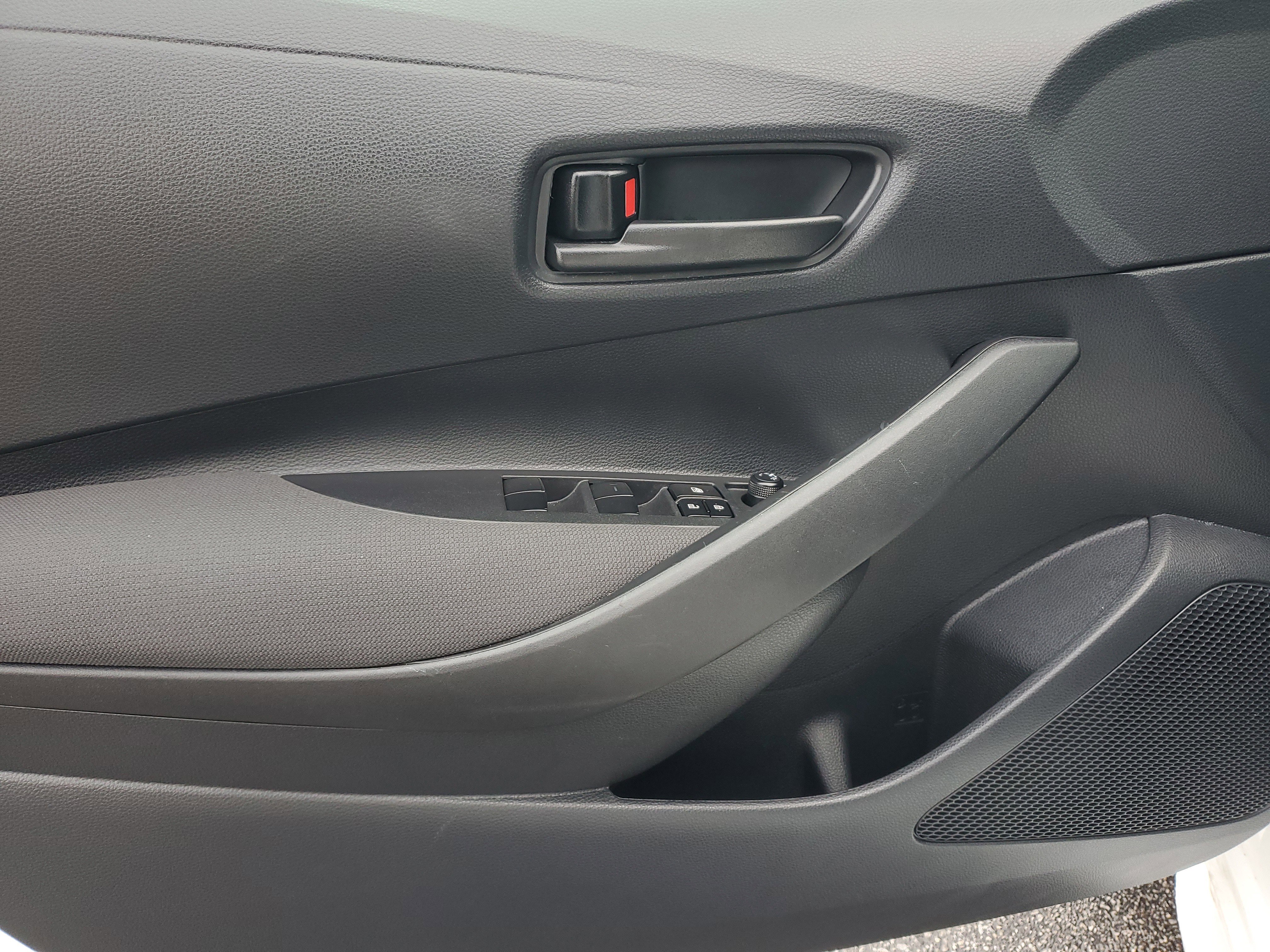 Certified 2025 Toyota Corolla LE image 17