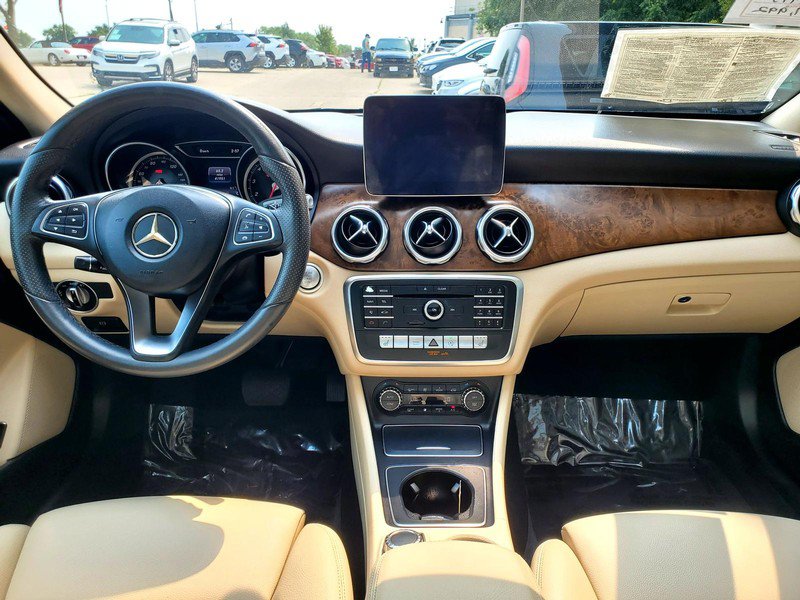 Used 2018 Mercedes-Benz GLA 250 w/ Premium Package image 9